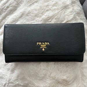 PRADA Wallet Saffiano Leather